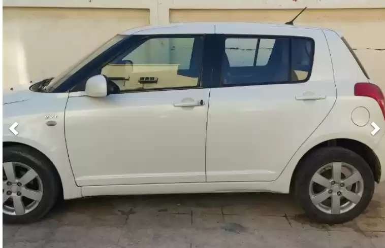 Gebraucht Suzuki Swift Zu verkaufen in Doha #5591 - 1  image 